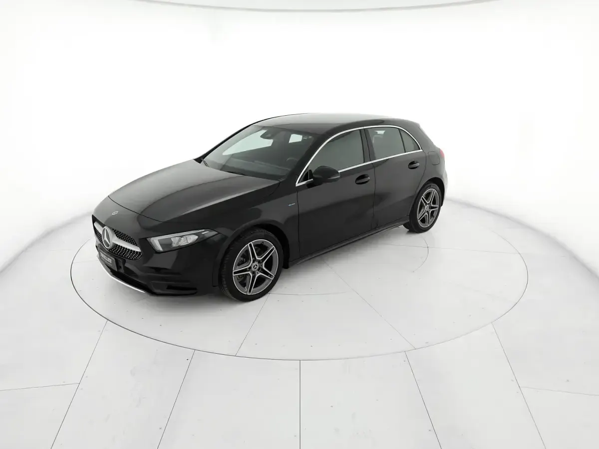 Usata Mercedes A250 Premium 218 CV (160 kW) 2021 Nero Berlina