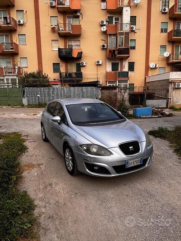 Usata Seat Leon 2011 Grigio Utilitaria