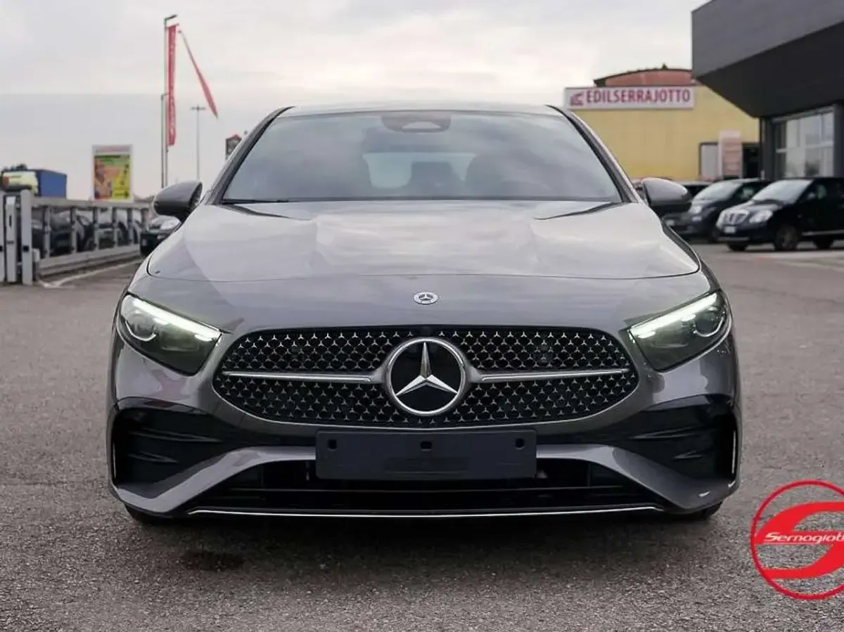 Usata Mercedes A200 Advanced Plus 163 CV (119 kW) 2025 Grigio Berlina