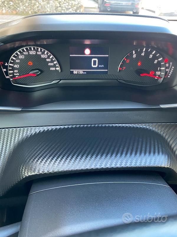 Usata Peugeot 208 2020 Giallo Utilitaria