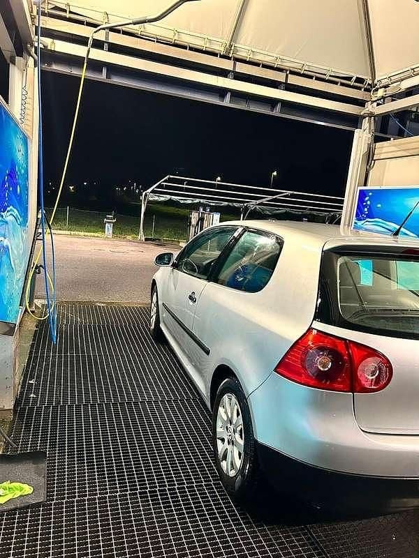 Usata VW Golf IV Sportline 116 CV (85 kW) 2006 Berlina