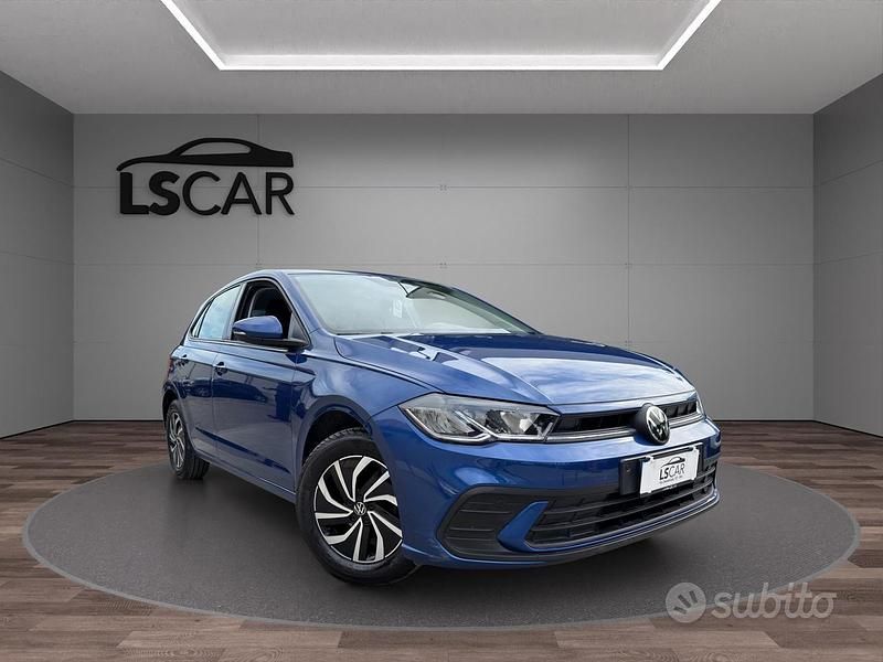 Usata VW Polo Life 95 CV (69 kW) 2024 Blu Utilitaria