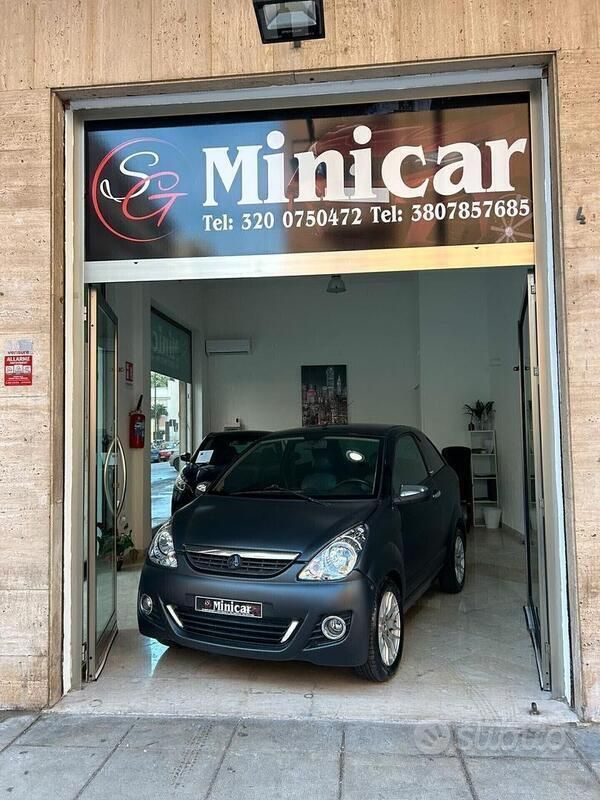 Usata 2014 Aixam Coupe Coupé | 6399 € - Immagine 1/4