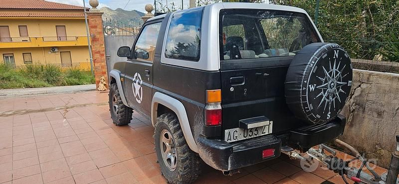 Usata Daihatsu Feroza 86 CV (63 kW) 1995 Nero SUV