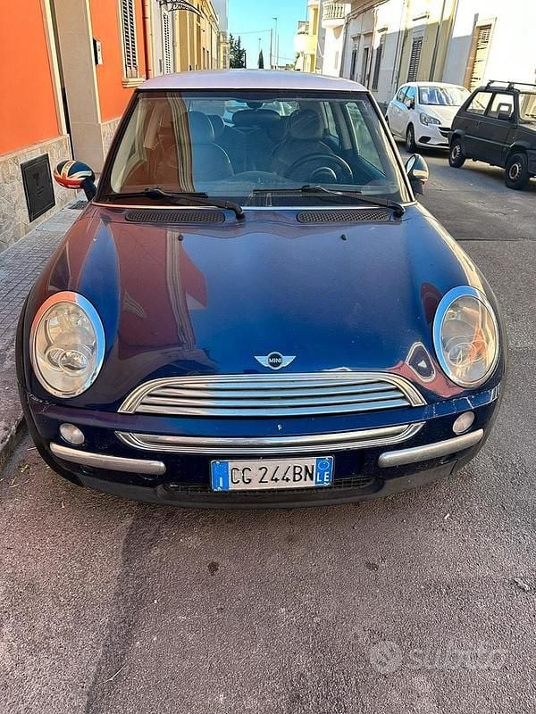 Usata Mini One D 75 CV (55 kW) 2003 Blu Utilitaria