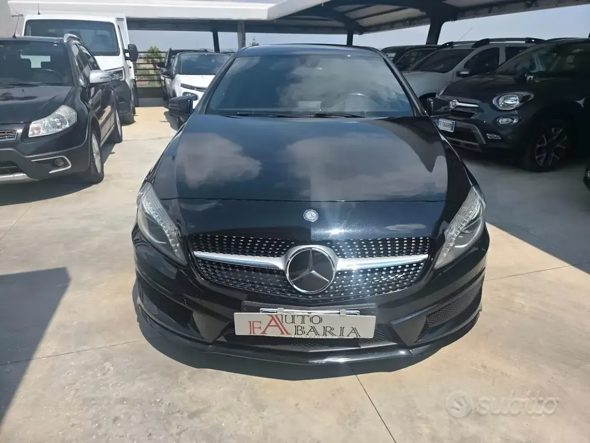 Usata Mercedes A200 Premium 136 CV (100 kW) 2014 Nero Utilitaria