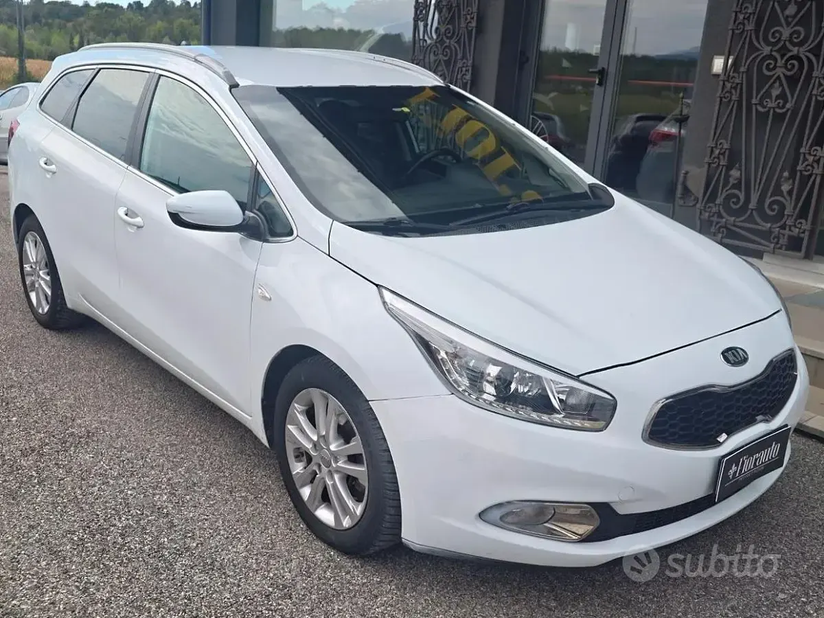 Usata Kia Ceed Sportswagon 110 CV (80 kW) 2015 Bianco Station wagon