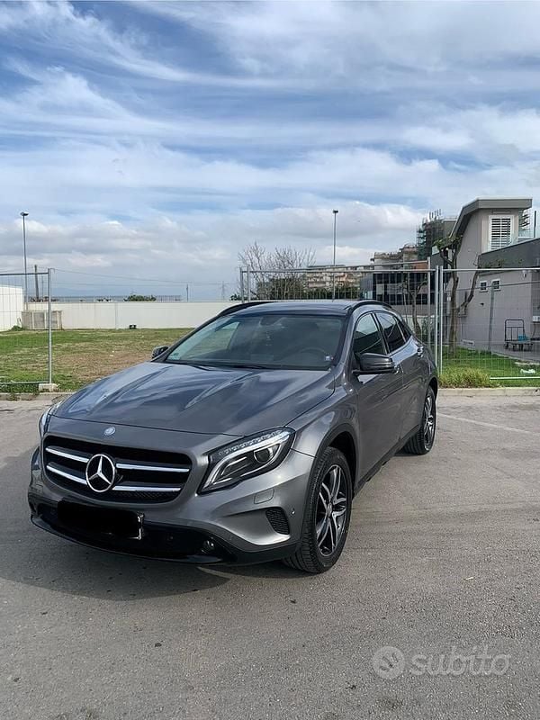 Usata Mercedes GLA200 136 CV (100 kW) 2015 SUV