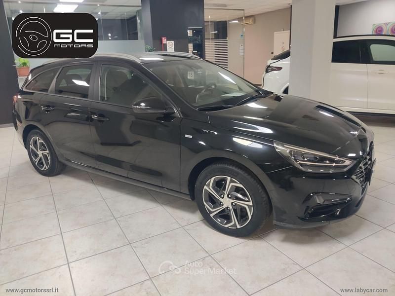 Usata Hyundai i30 Prime 136 CV (100 kW) 2021 Nero Station wagon
