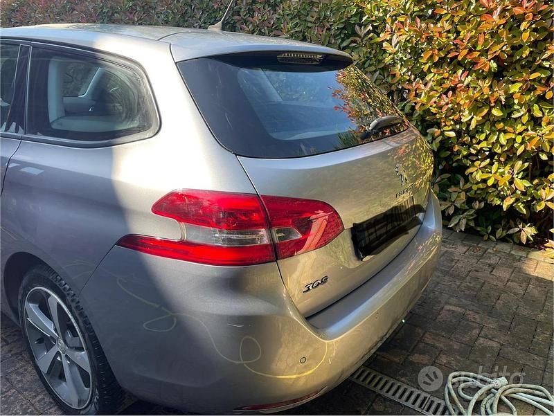 Usata Peugeot 308 Allure 120 CV (88 kW) 2016 Grigio Station wagon