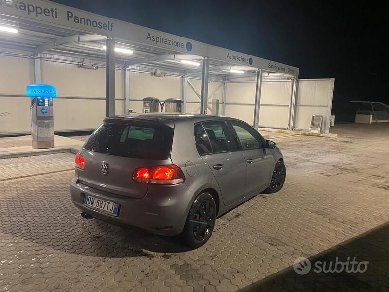 Usata VW Golf VI 122 CV (89 kW) 2009 Grigio Utilitaria
