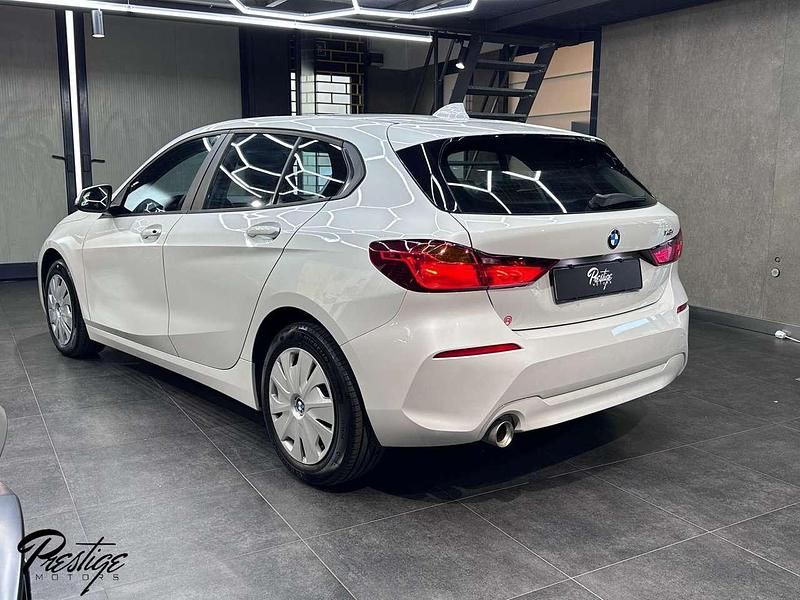 Usata BMW 116 109 CV (80 kW) 2023 Bianco Utilitaria