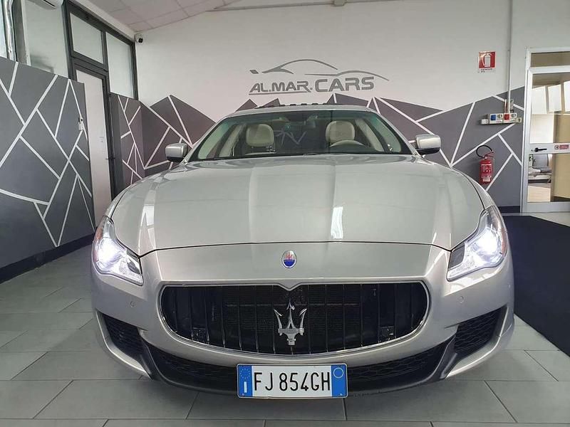 Usata Maserati Quattroporte GranLusso 530 CV (389 kW) 2013 Silver beige Berlina