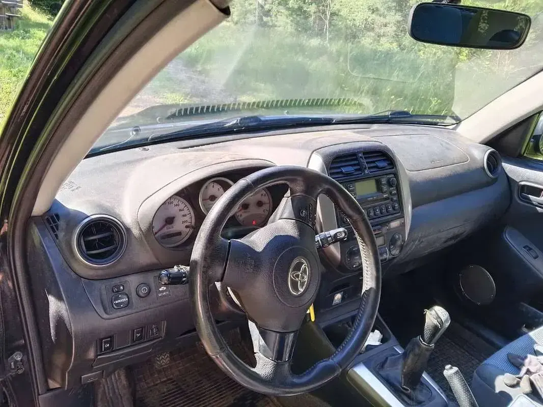 Usata Toyota RAV4 Sol 116 CV (85 kW) 2005 Nero SUV