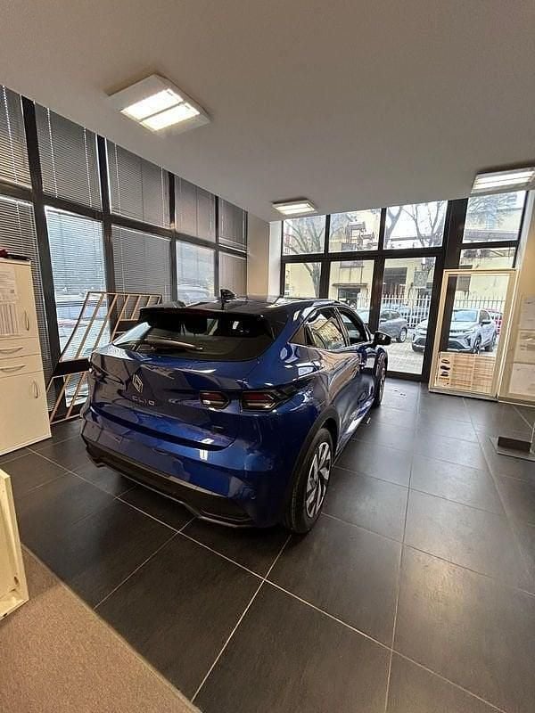 Nuova Renault Clio V Evolution 157 CV (115 kW) 2025 Blu Berlina