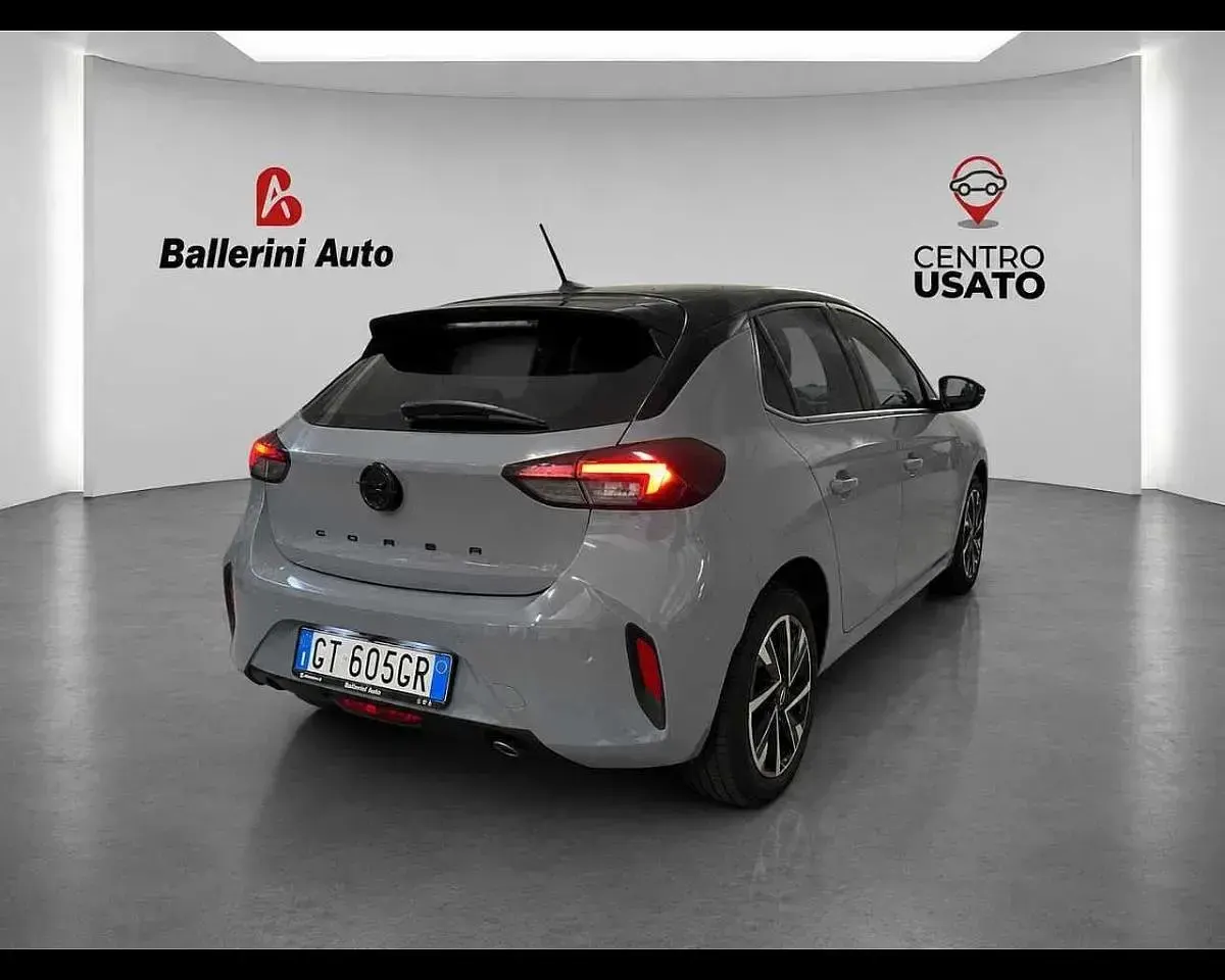 Usata Opel Corsa 101 CV (74 kW) 2024 Grigio Utilitaria