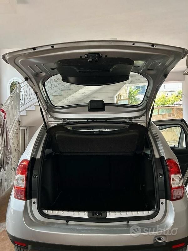 Usata Dacia Duster 109 CV (80 kW) 2016 Grigio SUV