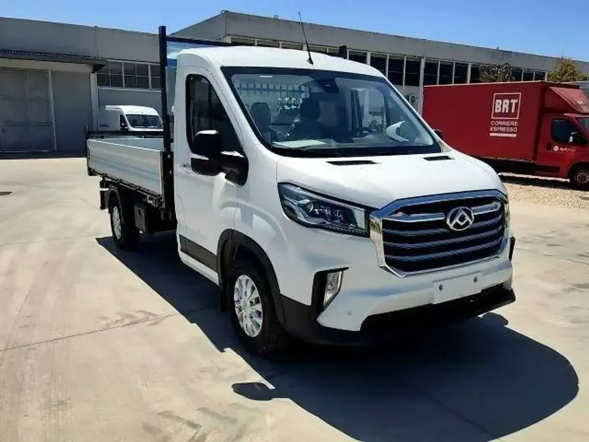 Nuova Maxus V90 150 CV (110 kW) 2025 Bianco Furgone