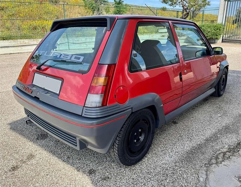 Käytetty Renault R5 GT 116 HP (85 kW) 1986 Punainen Viistoperä