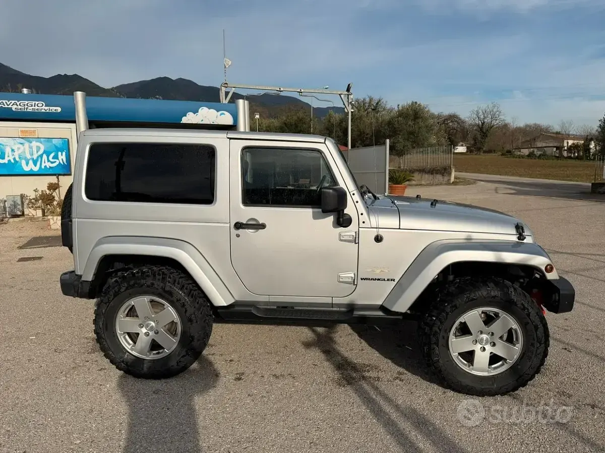 Usata Jeep Wrangler 200 CV (147 kW) 2011 SUV
