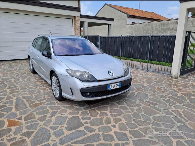Usata 2011 Renault Laguna III Station wagon | 1700 € - Immagine 1/4