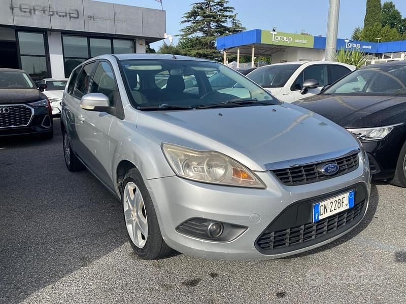 Usata Ford Focus 90 CV (66 kW) 2008 Argento Station wagon