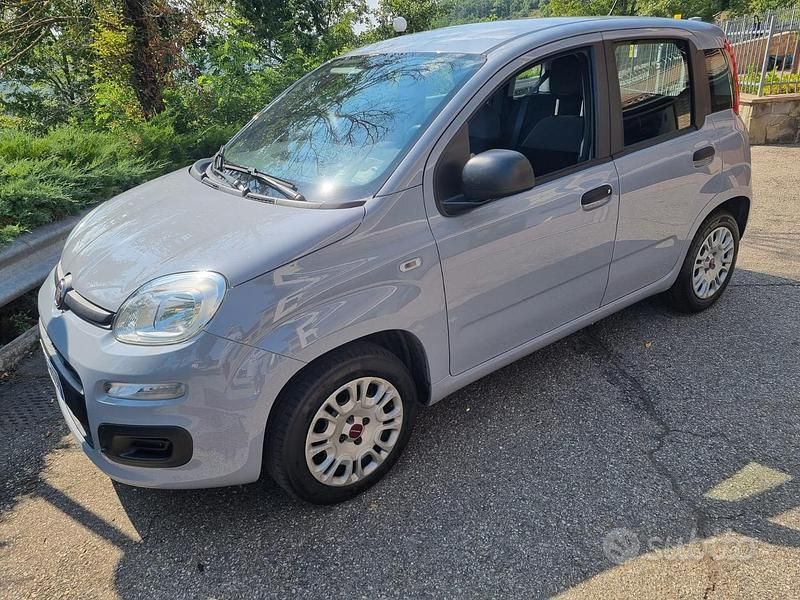 Grigio Usata 2019 Fiat Panda Easy Due volumi | 9400 € - Immagine 1/4