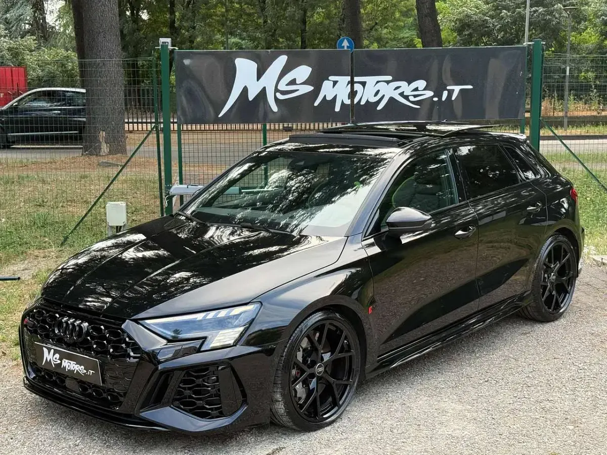 Usata Audi RS3 Ambiente 400 CV (294 kW) 2022 Nero Berlina