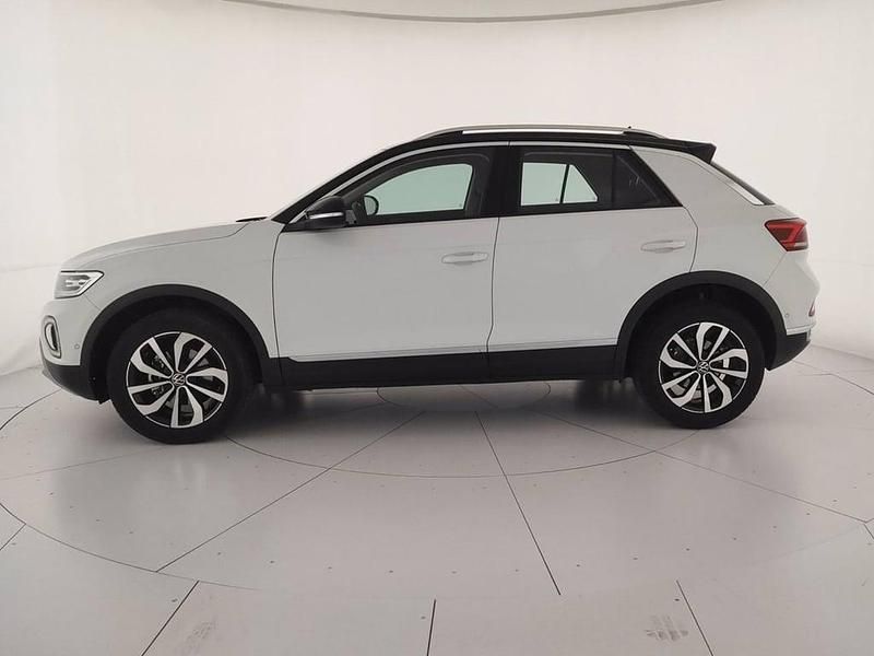 Usata VW T-Roc Style 116 CV (85 kW) 2024 Pure white nero SUV