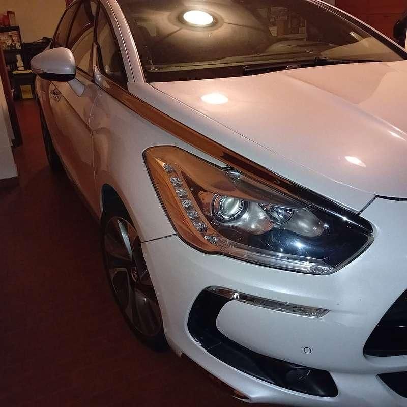 Usata Citroën DS5 163 CV (119 kW) 2014 Bianco Utilitaria