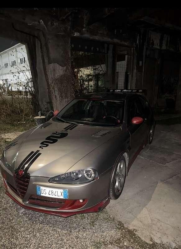 Usata Alfa Romeo 147 120 CV (88 kW) 2008 Utilitaria