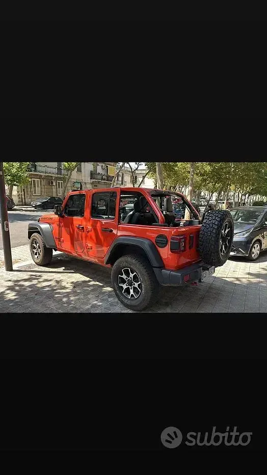 Usata Jeep Wrangler Unlimited Rubicon 200 CV (147 kW) 2020 Arancione SUV