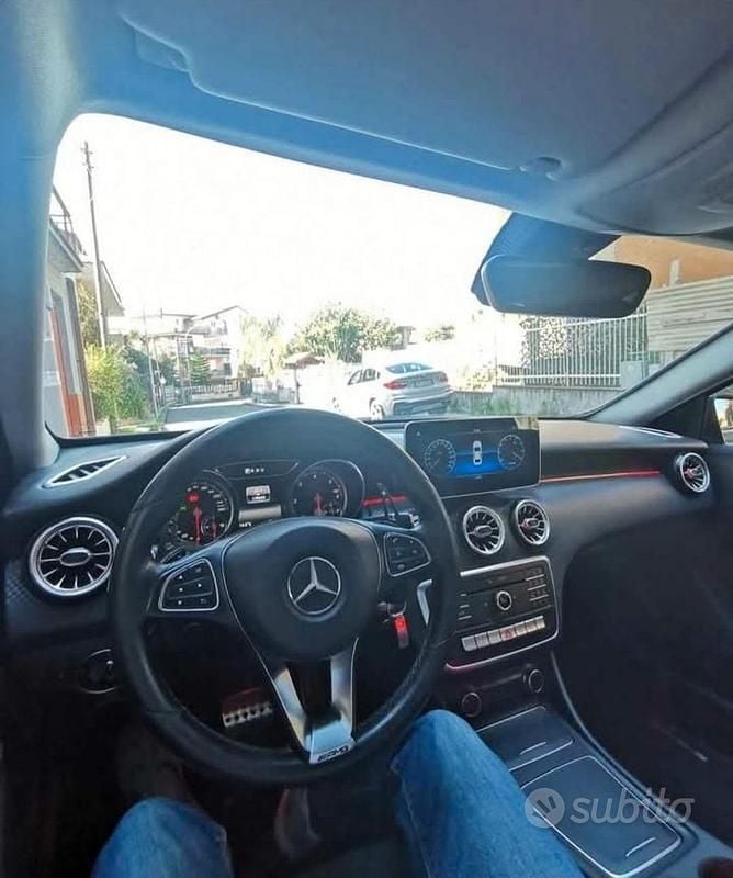 Usata Mercedes A180 109 CV (80 kW) 2016 Berlina