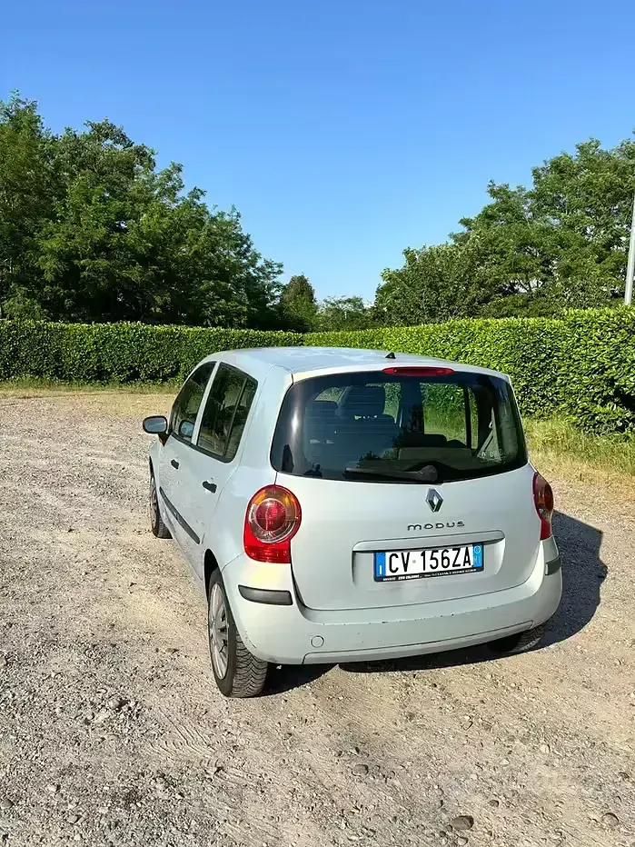 Usata Renault Modus 75 CV (55 kW) 2005 Monovolume