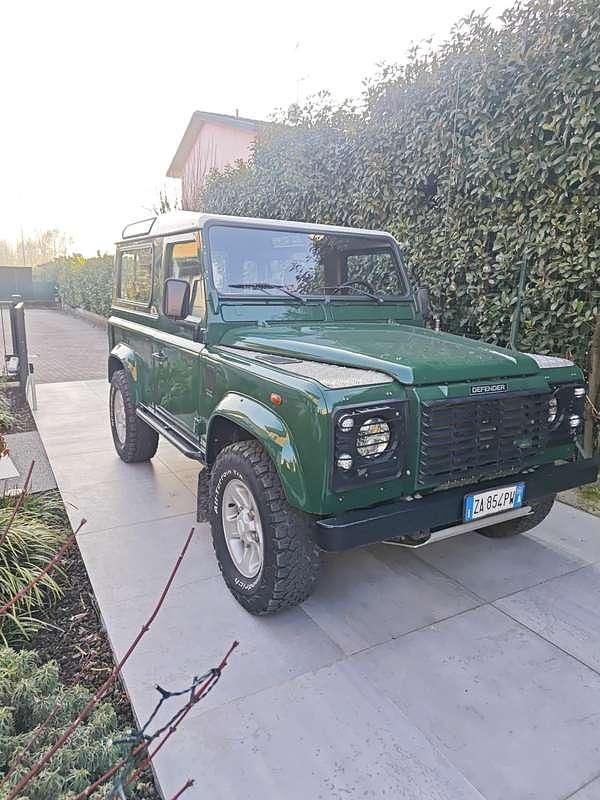 Usata Land Rover Defender 122 CV (89 kW) 2004 Station wagon