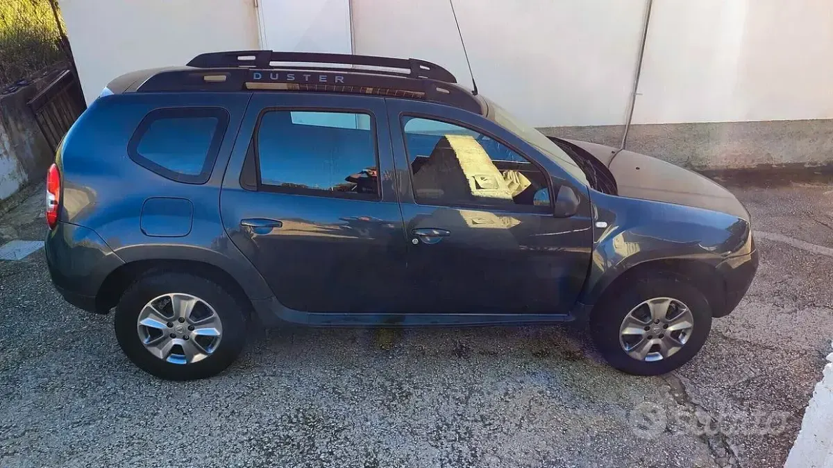Usata Dacia Duster 109 CV (80 kW) 2016 Grigio SUV