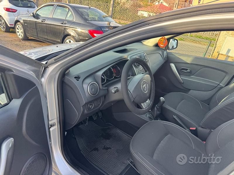 Usata Dacia Sandero 90 CV (66 kW) 2016 Bianco Berlina