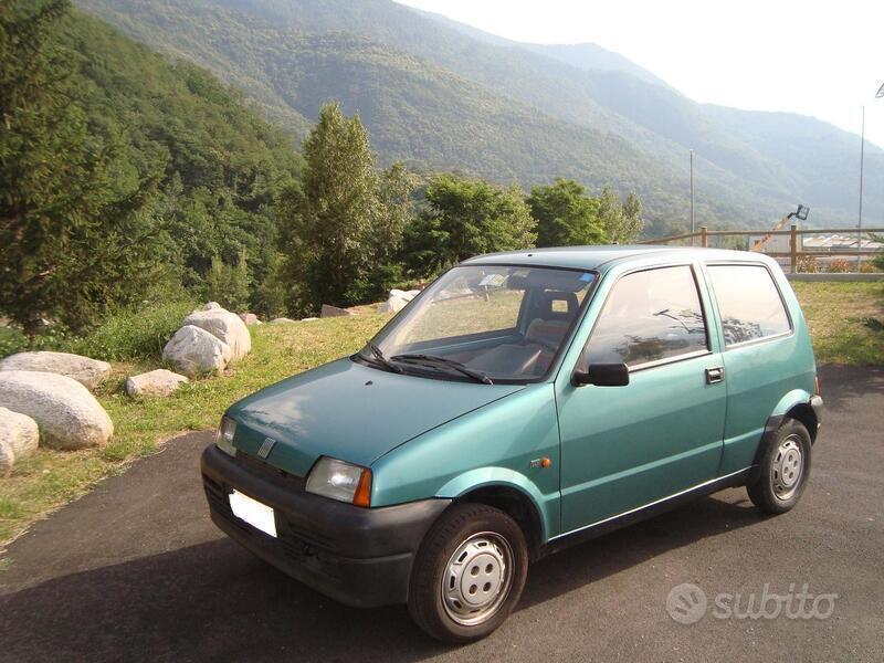 Usato 1993 Fiat Cinquecento 0.7 Benzin 31 CV (2.400 €)