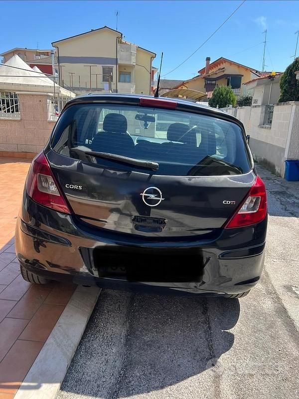 Usata Opel Corsa Cosmo 90 CV (66 kW) 2008 Nero Utilitaria