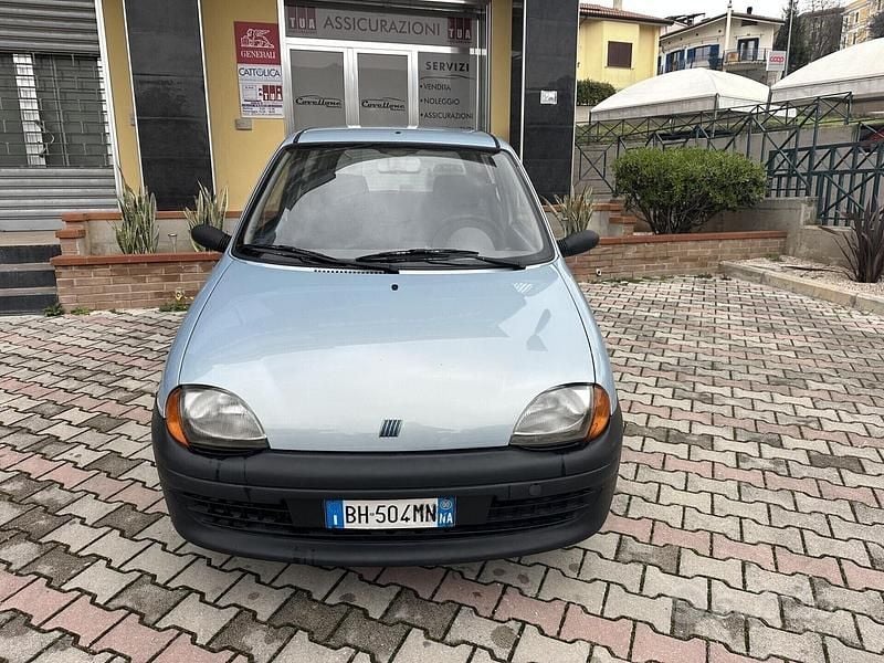 Usata Fiat 600 39 CV (28 kW) 2000 Nero Berlina