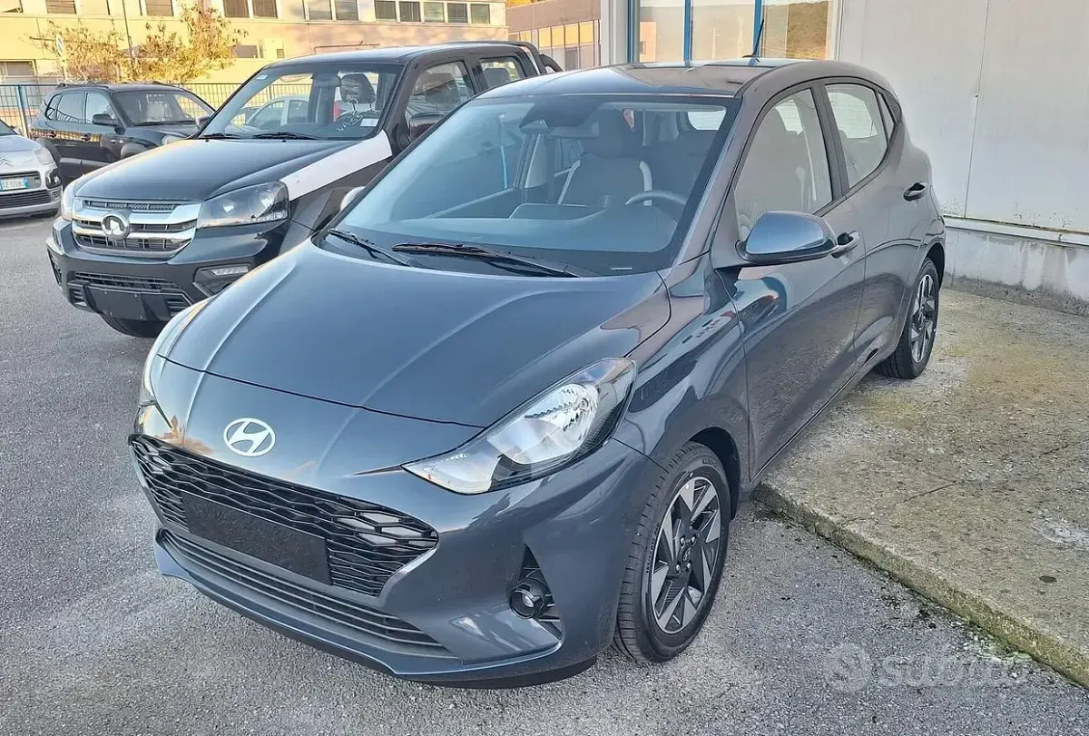 Nuova Hyundai i10 67 CV (49 kW) 2025 Bianco Utilitaria