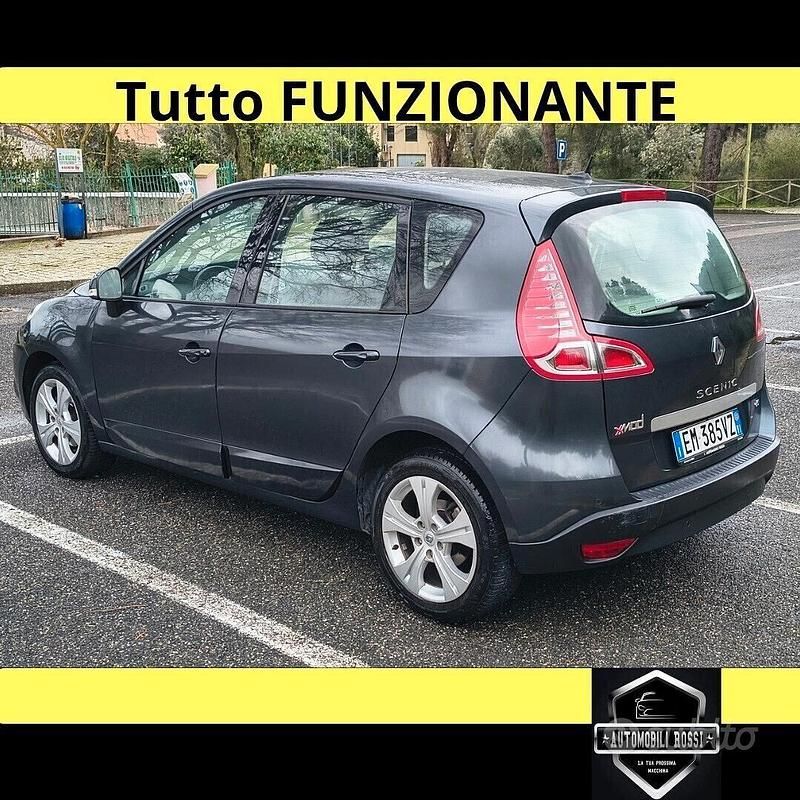 Usata Ford C-MAX Titanium 115 CV (84 kW) 2012 Grigio Monovolume