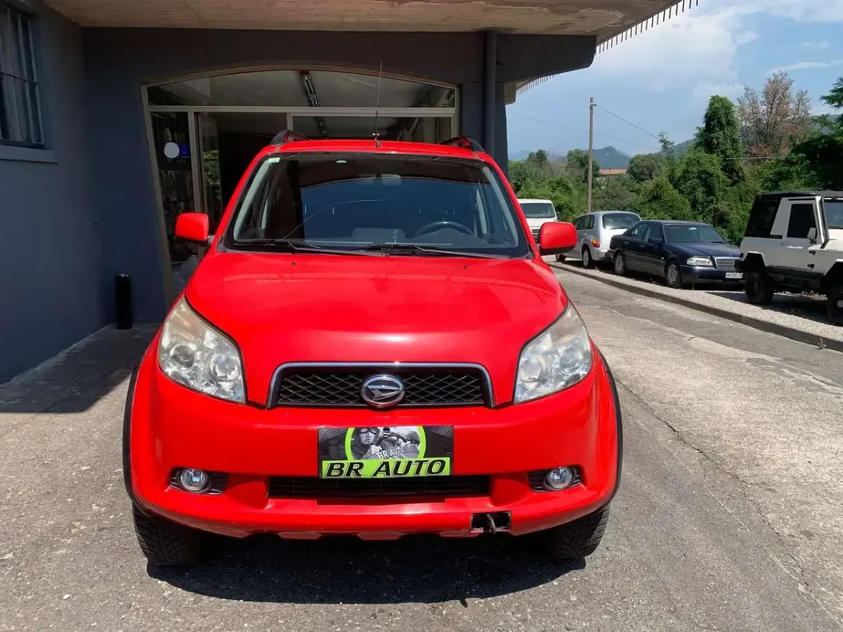 Usata Daihatsu Terios 105 CV (77 kW) 2007 Rosso SUV