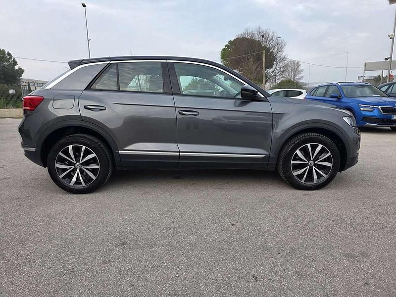 Usata VW T-Roc Advance 150 CV (110 kW) 2019 Grigio SUV