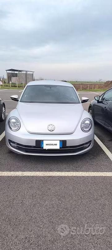 Usata VW Beetle 105 CV (77 kW) 2013 Grigio Utilitaria