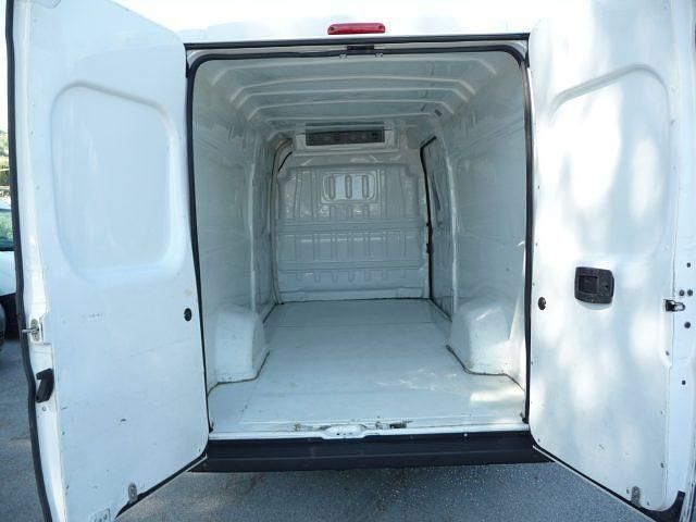 Usata Fiat Ducato 140 CV (102 kW) 2020 Bianco pastello Furgone