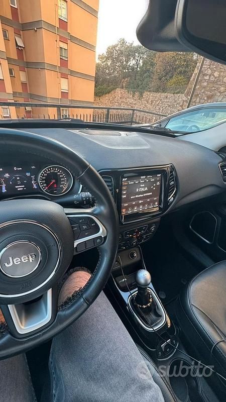 Usata Jeep Compass Limited 120 CV (88 kW) 2019 Grigio SUV