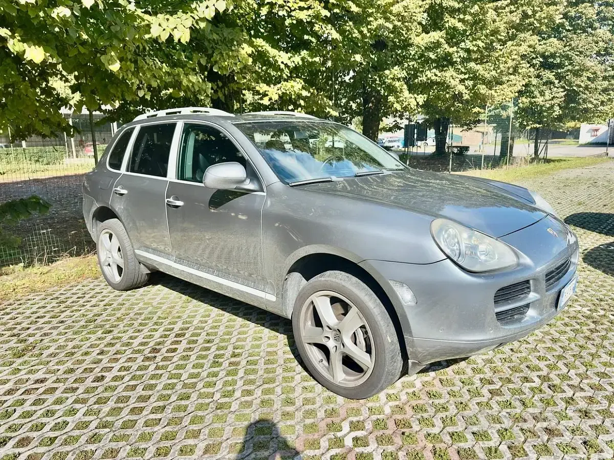 Usata Porsche Cayenne S 340 CV (250 kW) 2003 Grigio SUV