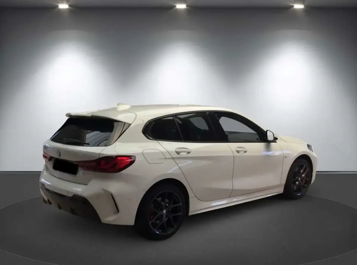 Usata BMW 118 M Sport 136 CV (100 kW) 2023 Bianco Berlina