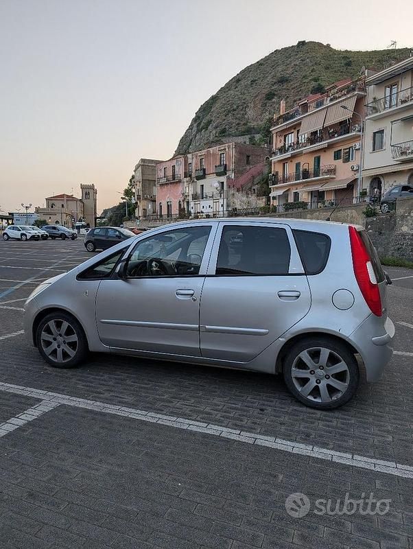 Usata Mitsubishi Colt 2007 Grigio Utilitaria